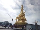 【纯玩峨乐二日游】峨眉山金顶·夜游乐山大佛·嘉阳小火车·黄龙溪古镇，住携程4钻酒店，民俗秘制汤锅/峨眉山特色菜/矿工怀旧餐，成都三环内免费接